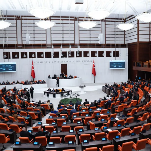 4 kanun teklifi kabul edildi