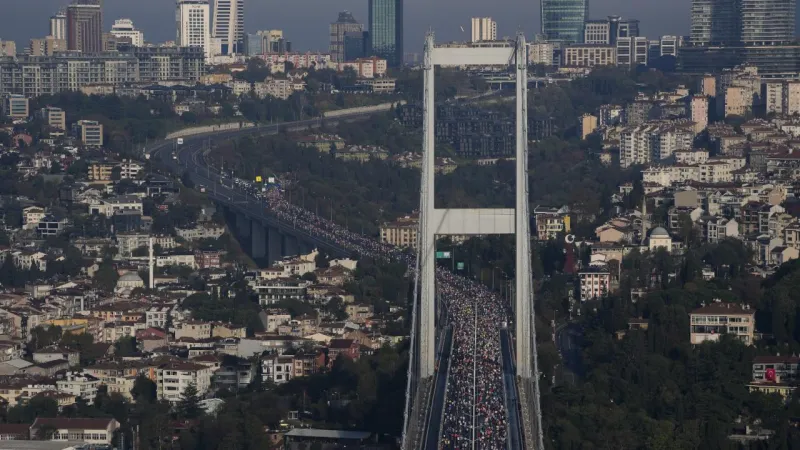 İstanbul Maratonu Başladı! Kıtalar Arası Koşu Heyecanı