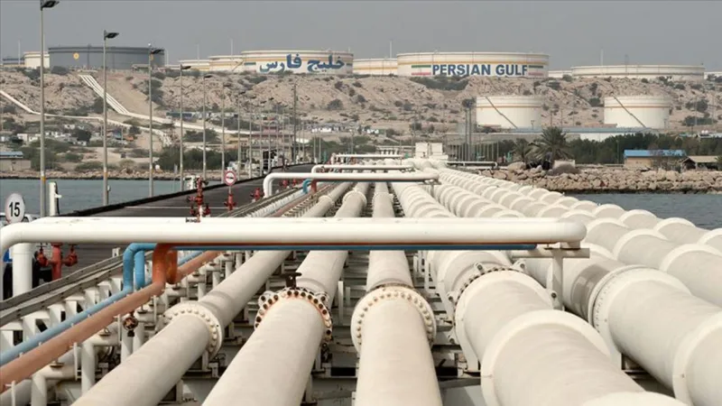 İran Hürmüz Boğazı'nı mı Kapatıyor? AB'den Kritik Uyarı!