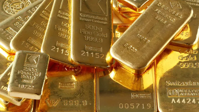 Altın Çakıldı! 4000 Dolar Altına Düştü: Şimdi Ne Olacak?
