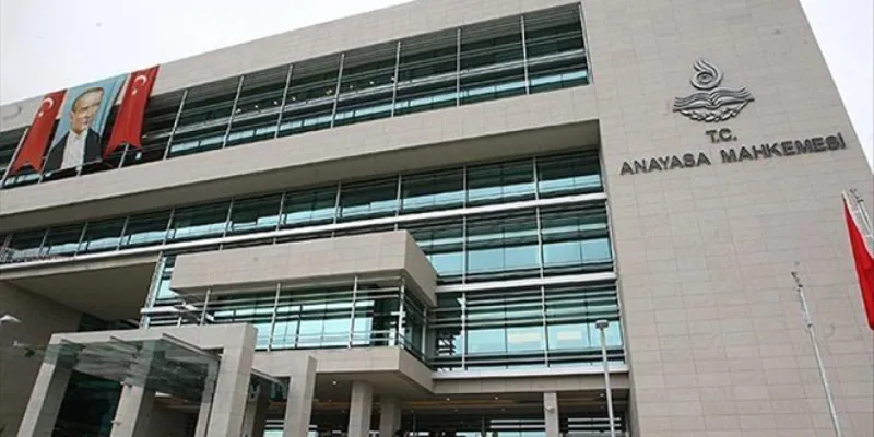 Anayasa Mahkemesi'nden 657'deki disiplin cezası zamanaşımına iptal kararı