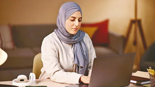 Çalışan kadına online fıkıh