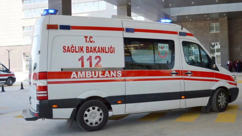 Çanakkale'de sağlık botunda patlama: 1 ölü, 1 yaralı