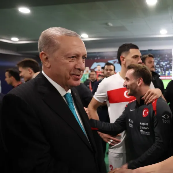 Cumhurbaşkanı Erdoğan, Milli Takımı tebrik etti