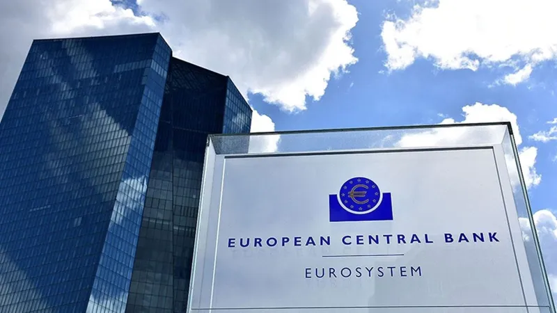 ECB: Altın, 2024'te küresel rezerv varlık olarak euroyu geride bıraktı
