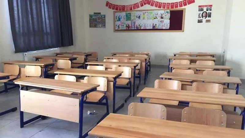 Şok İddia! Okullarda Kitap Yok, Sınavlar Başladı!