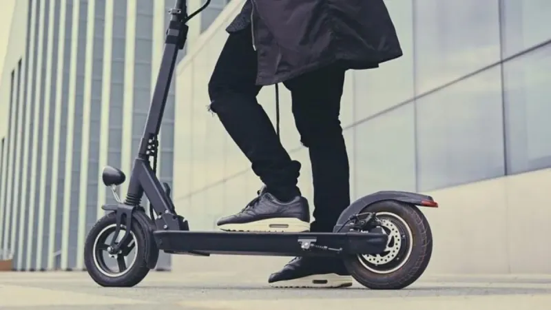 Elektrikli Scooter'lara Zorunlu Sigorta! Artık Kaza Masrafları Tarih Oluyor!