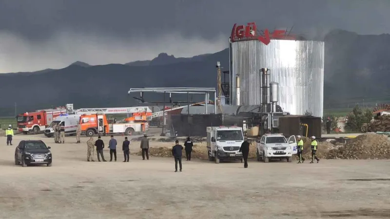 Erzurum'da asfalt üretim tesisinde patlama! 1 ölü