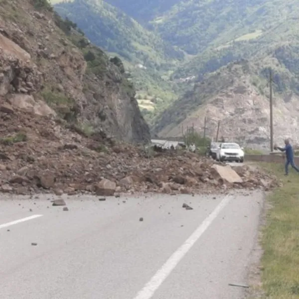 Gümüşhane'de heyelan meydana geldi