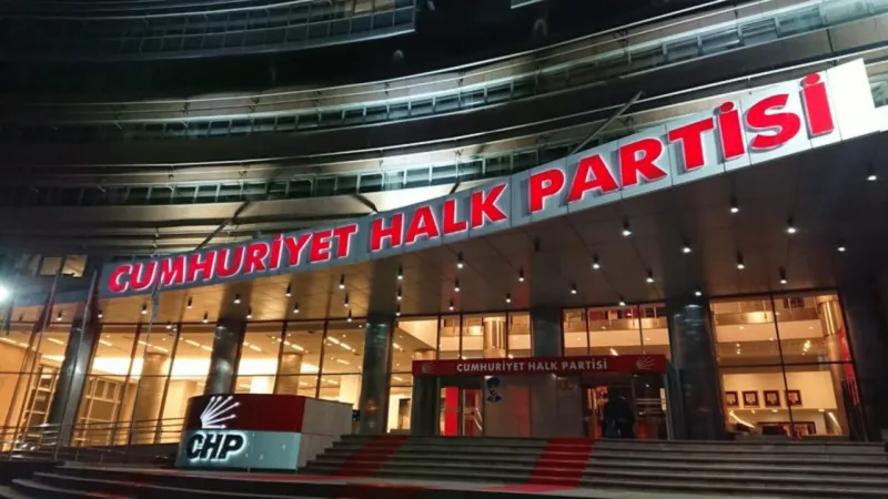 İBB Operasyonu: CHP'den Sert Tepki! Neler Oluyor?