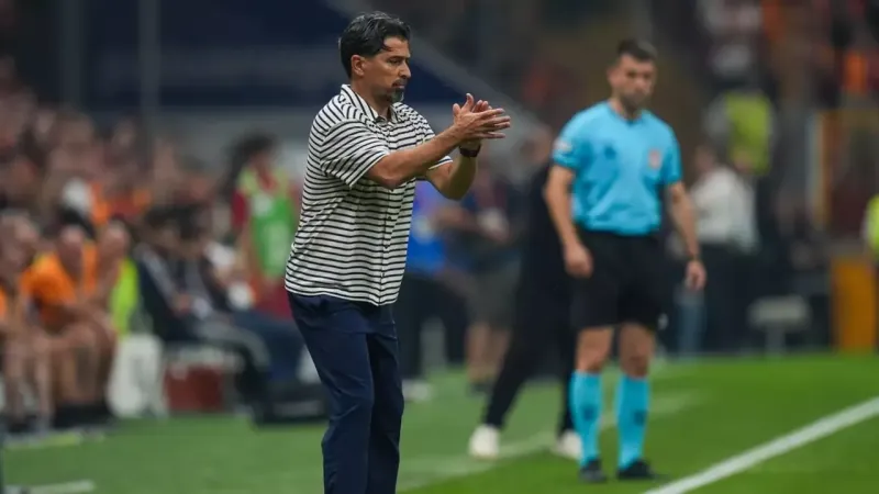 İlhan Palut'tan Galatasaray Maçı Yorumu: İkili Mücadele Hatası!