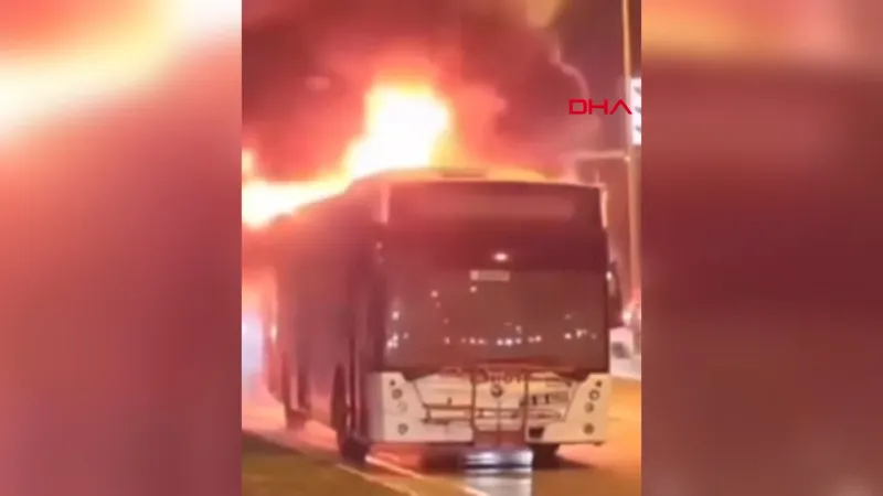 İzmir'de belediye otobüsünde yangın!