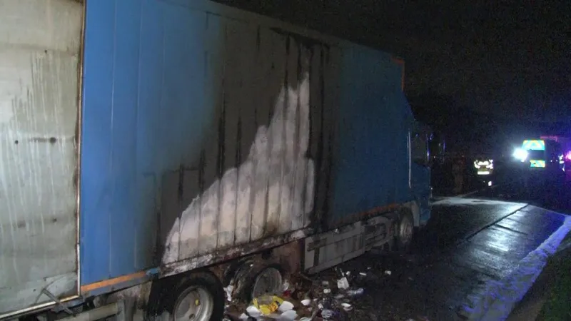 Kuzey Marmara Otoyolu'nda Kamyon Alev Alev! İşte Son Durum