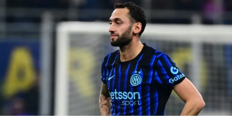 Milano derbisinde Hakan Çalhanoğlu krizi: Pahalıya mâl oldu