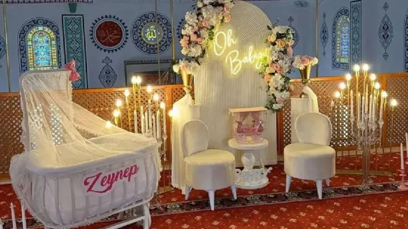 Cami'de Baby Shower Skandalı! Kocaeli'de Neler Oluyor?