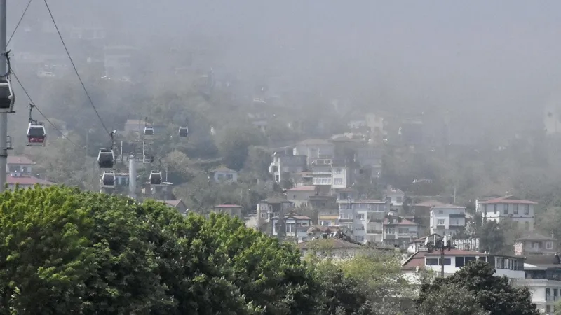 Ordu'da Uçak Seferleri İptal! Sis Hayatı Felç Etti!