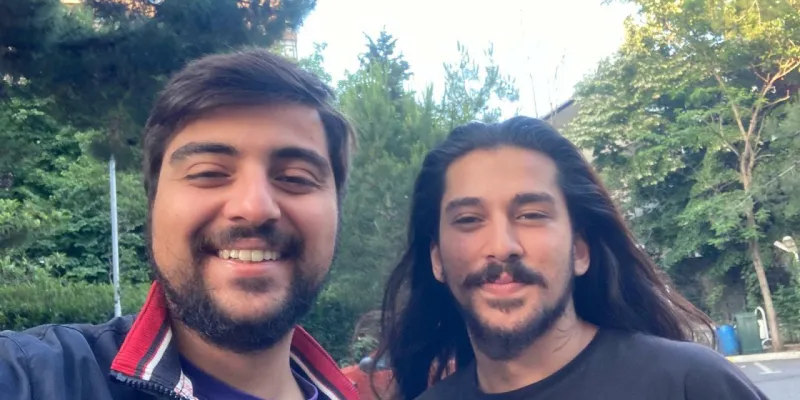 Cem Akarsu Serbest! O Slogan Neydi? Şok Detaylar!