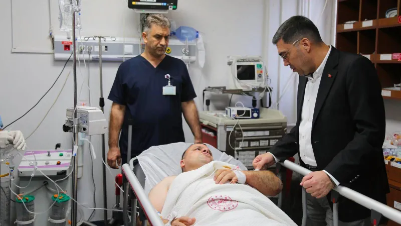 Şanlıurfa’da polis memuru bıçaklı saldırıda yaralandı