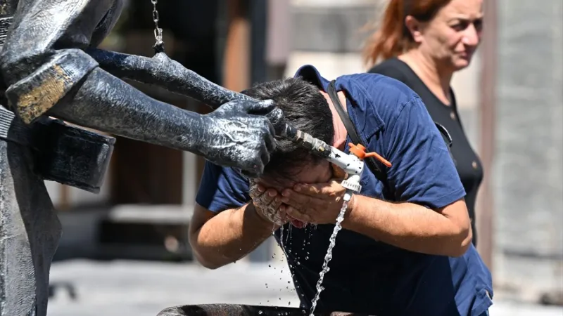 İstanbul Ankara İzmir Yanıyor! Hava Durumu Alarm Veriyor