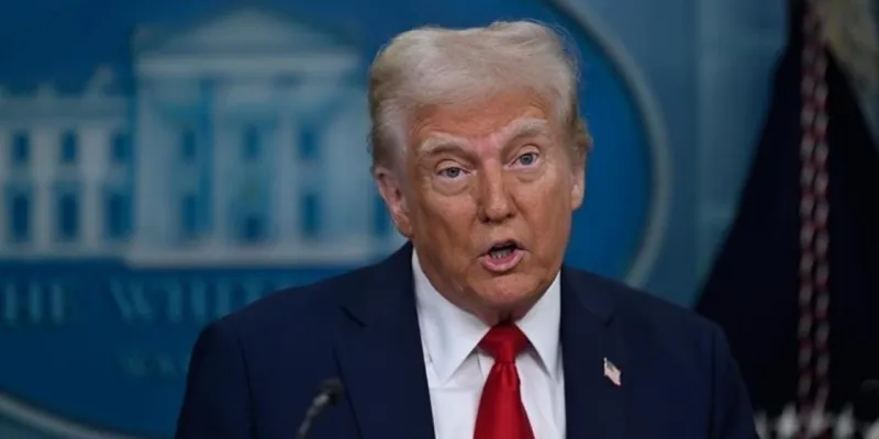 Trump'tan Şok İddia: İran'da Vurduk, Medya Karalıyor!