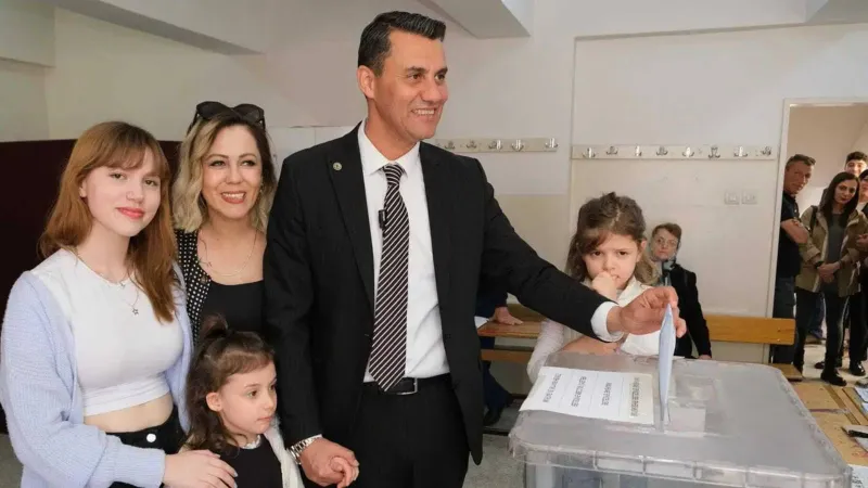 Ferdi Zeyrek Yoğun Bakımda: Kızından Şok İhmal İddiası!